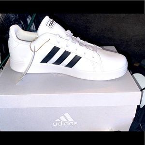 Adidas Grand Court Womens Sneaker